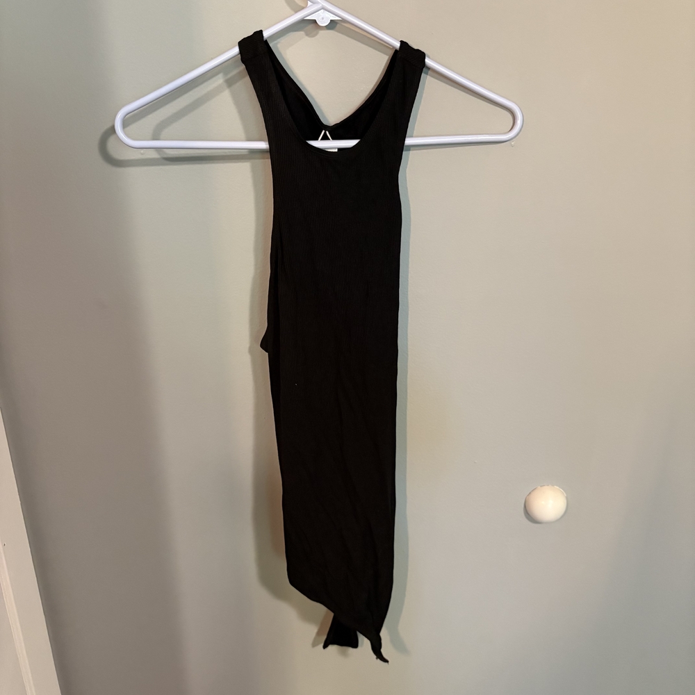 Black Sleeveless Dress